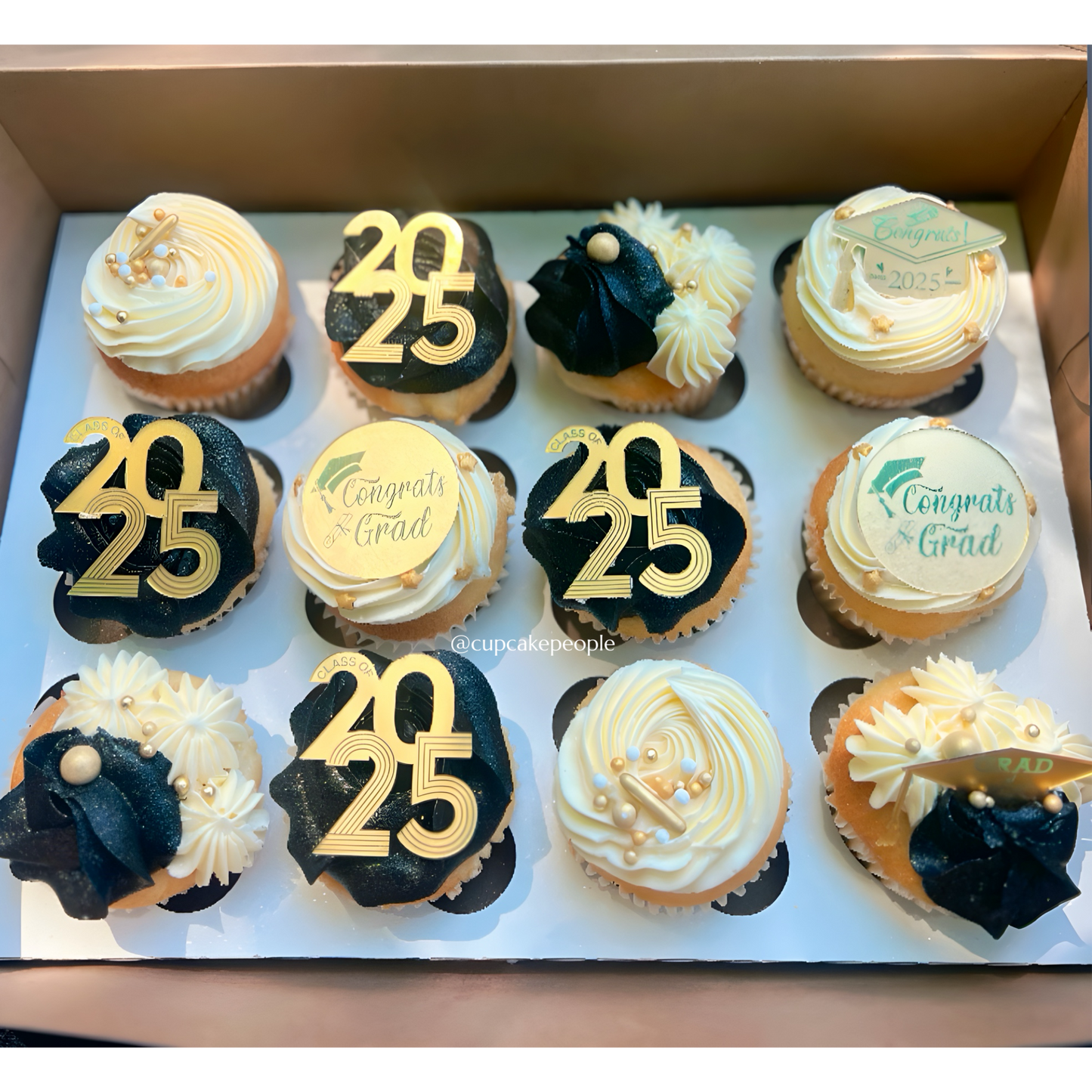 Grad Dozen 2025 π