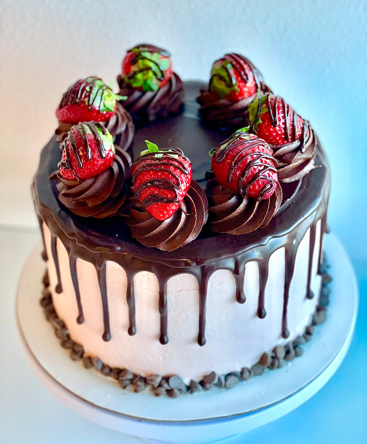 Drip Cake - Chocolate covered Strawberry